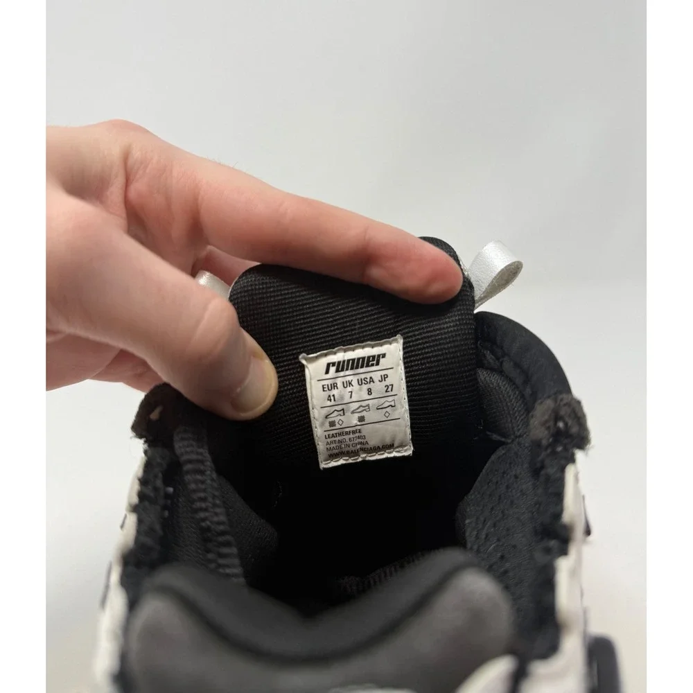 Balenciaga Runner Sneaker Black/White Size 8 US 41 EU